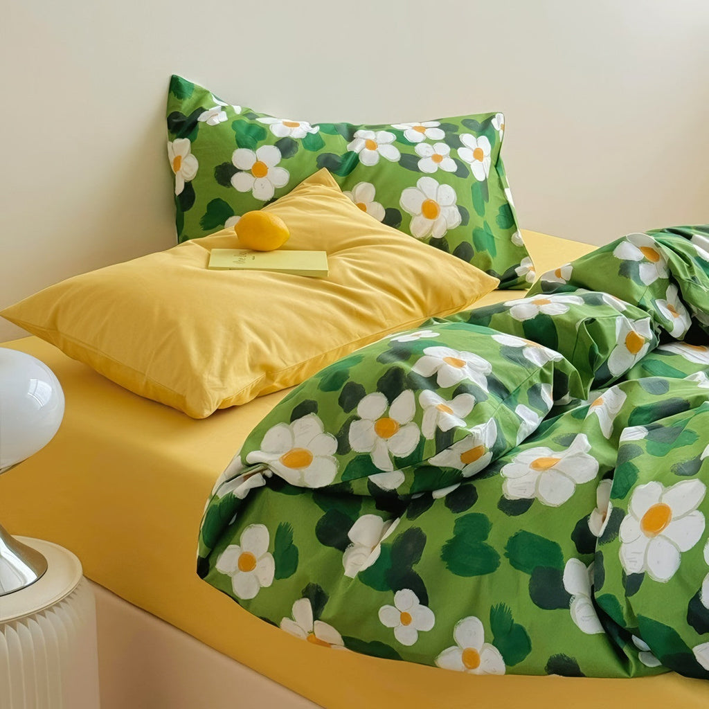 Green Garden Daisies Print Bedding Set