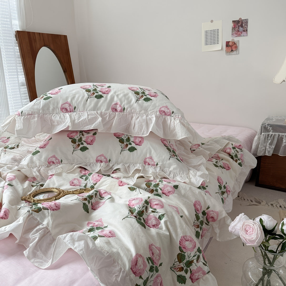 Vintage Pale Roses Summer Comforter Set