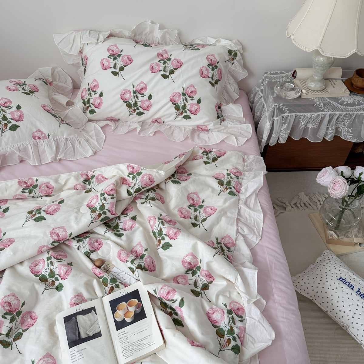 Vintage Pale Roses Summer Comforter Set